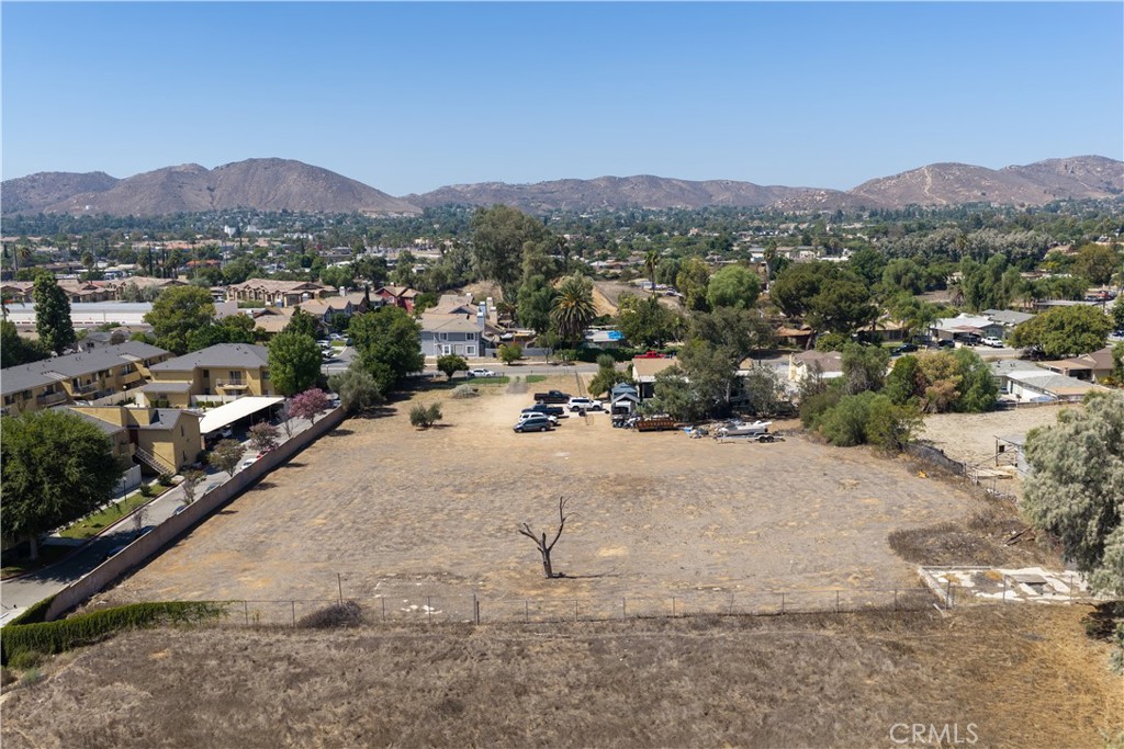 4618 Jones Riverside, CA 92505 - Photo 6 of 11 Gallery Image 6
