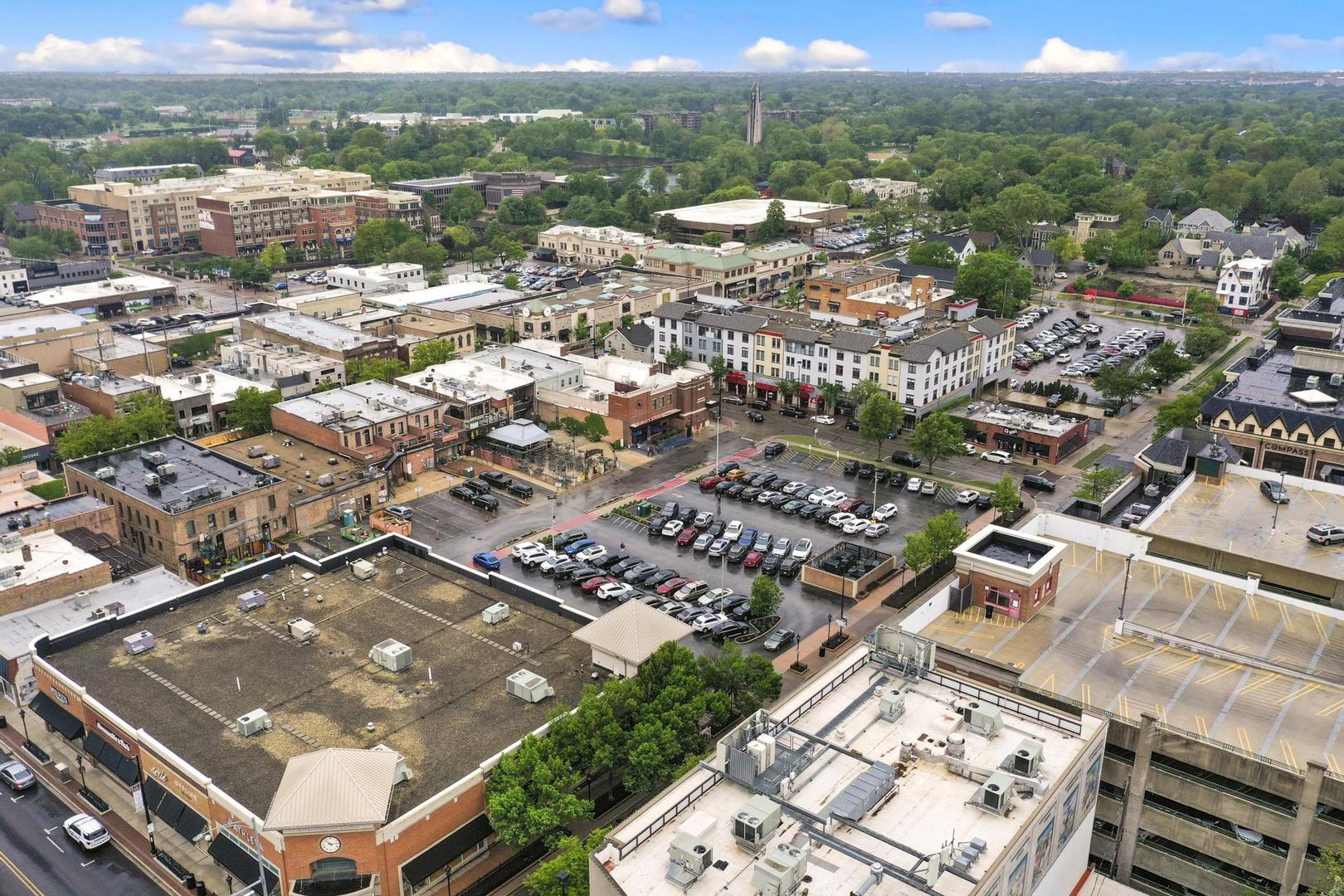 720 Jackson Avenue Naperville, IL 60540 - Photo 11 of 12 an aerial view of multiple house