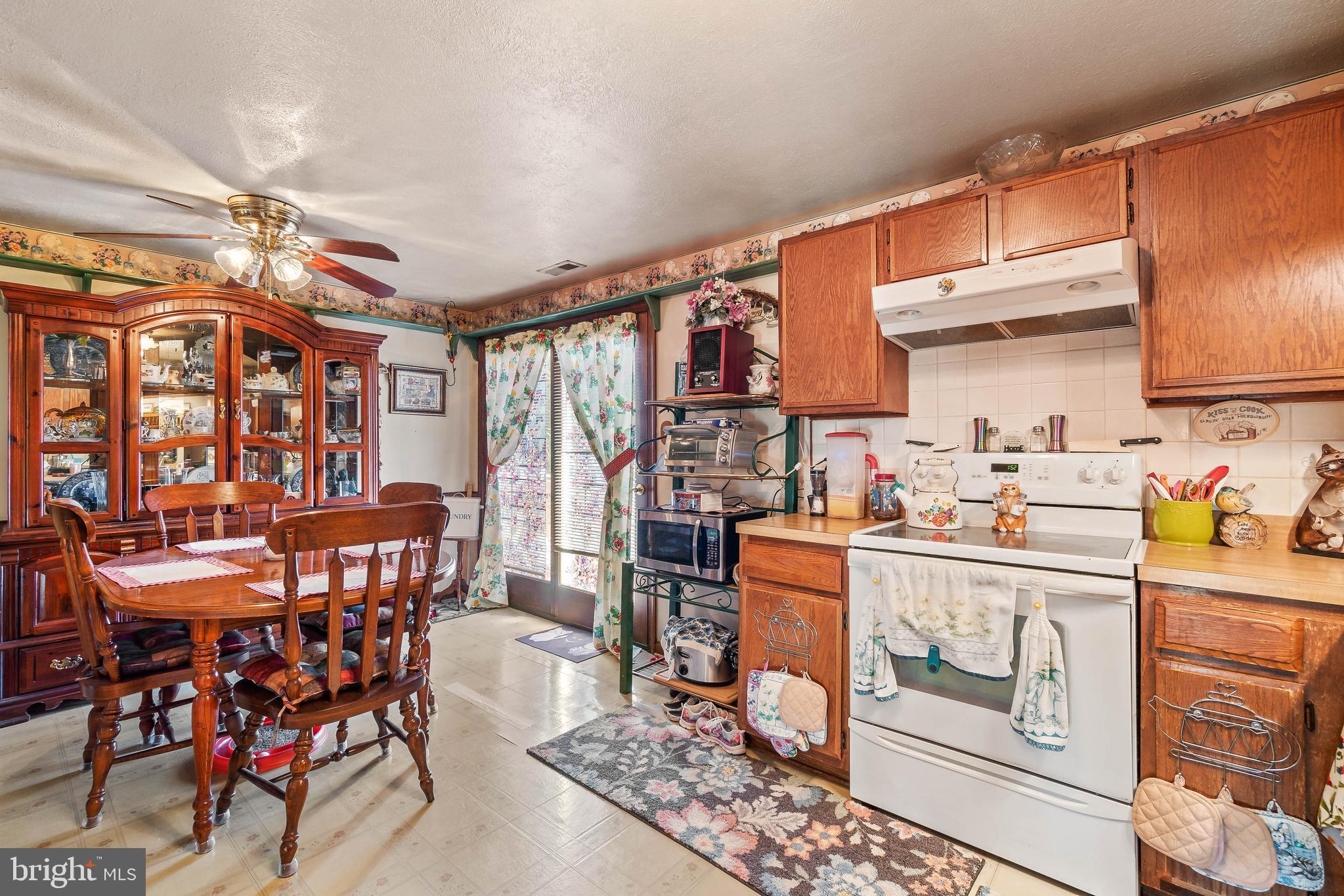 8751 Weems Road Manassas, VA 20110 - Photo 6 of 20 Gallery Image 6