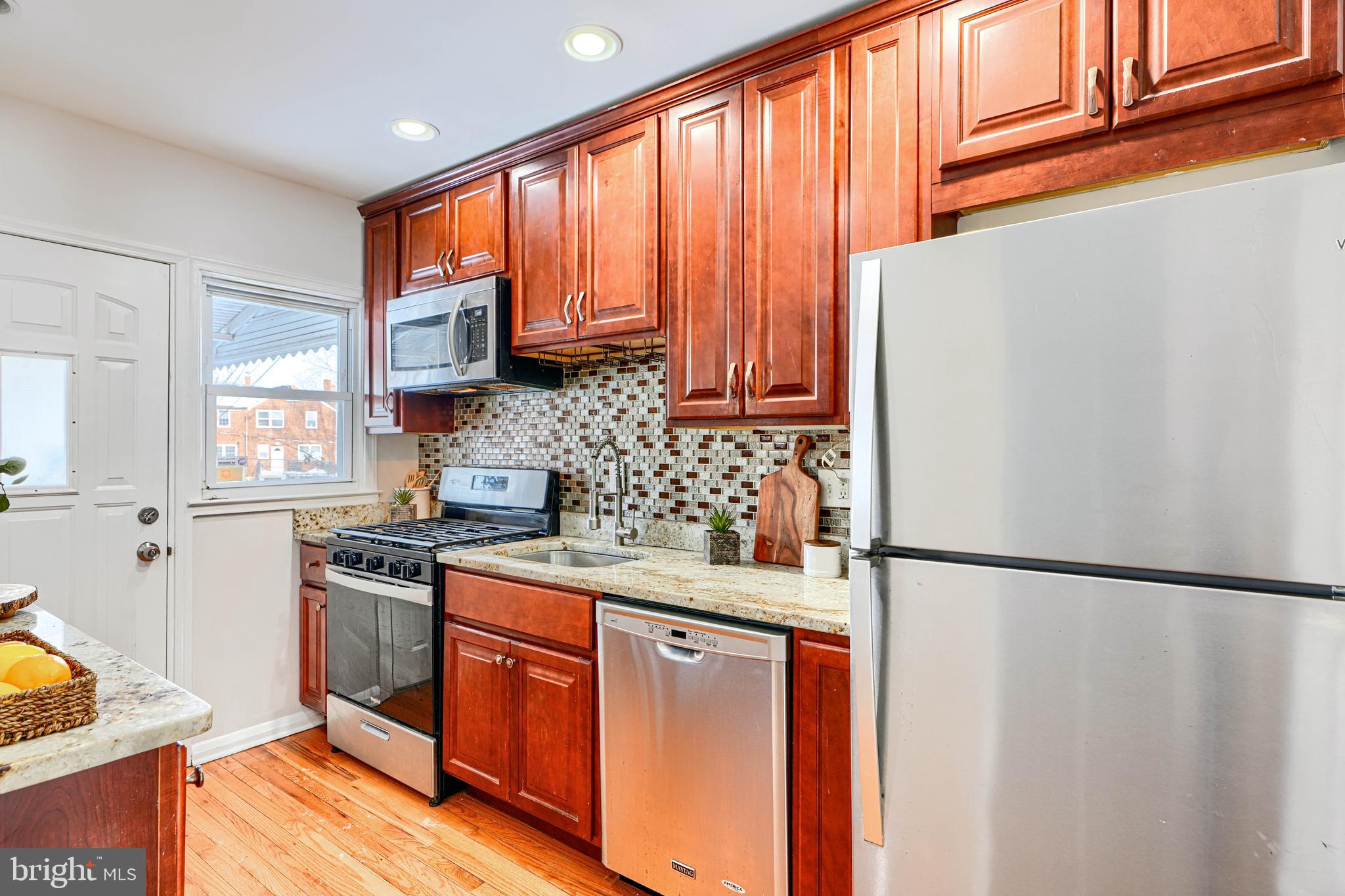 1506 Gleneagle Road Baltimore, MD 21239 - Photo 13 of 33