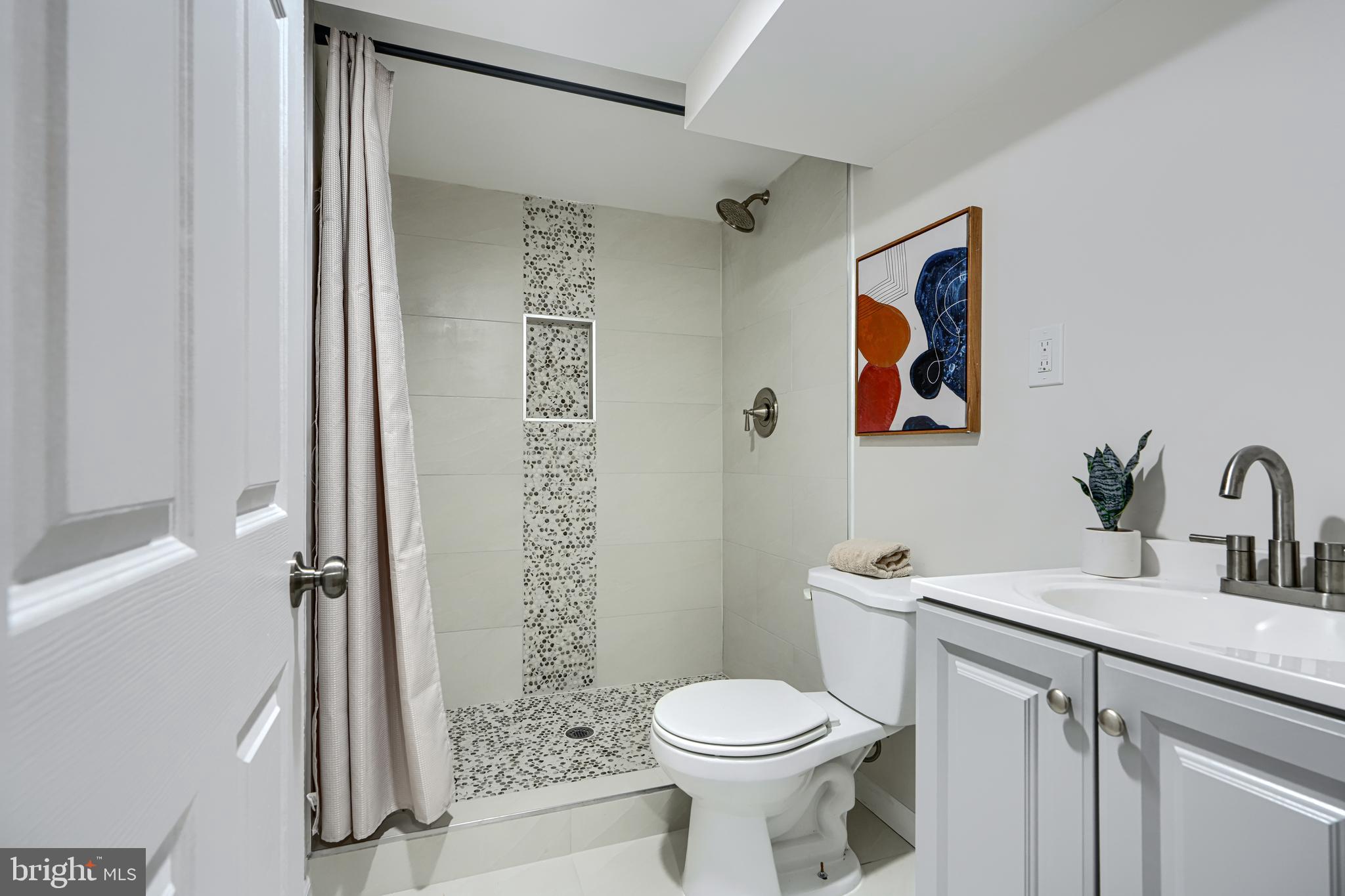 1506 Gleneagle Road Baltimore, MD 21239 - Photo 30 of 33