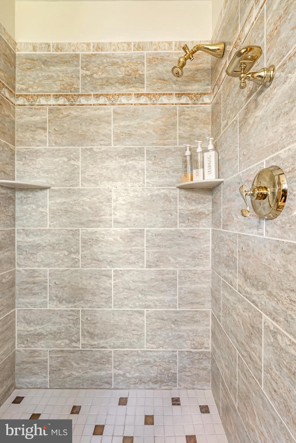 839 Morris Road Hockessin, DE 19707 - Photo 38 of 48 ensuite bathroom