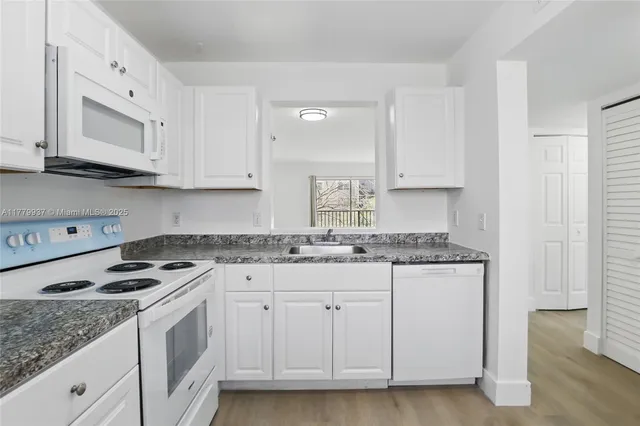 $289,000 | 8540 Sherman Circle North, Unit 408, Miramar, FL 33025