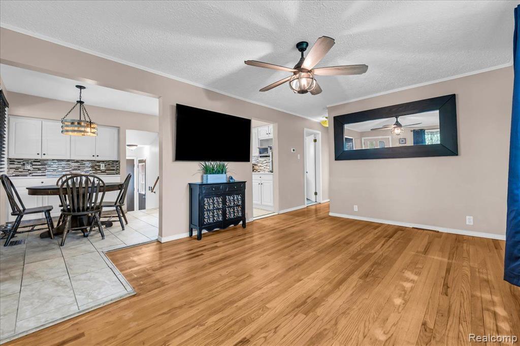 21236 Gudith Road Woodhaven, MI 48183 - Photo 8 of 32