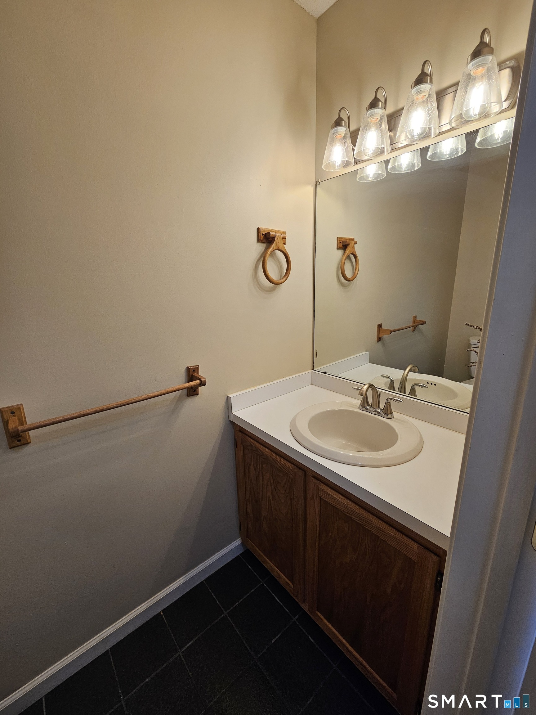 155 Redstone Hill Road, Unit 102 Bristol, CT 06010 - Photo 7 of 22