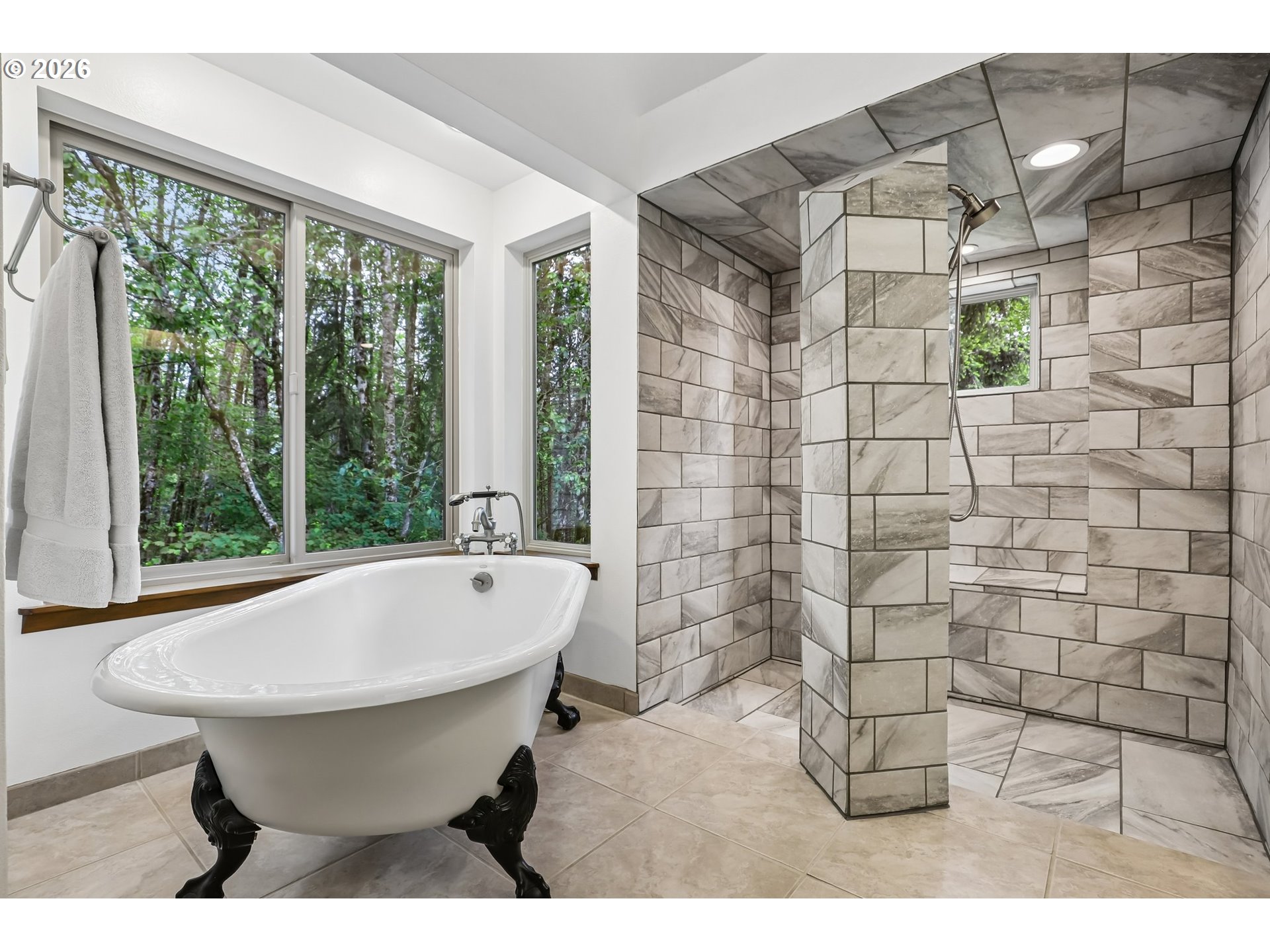 873 Mountain View Road Kalama, WA 98625 - Photo 26 of 45 a bathroom with a sink toilet and shower