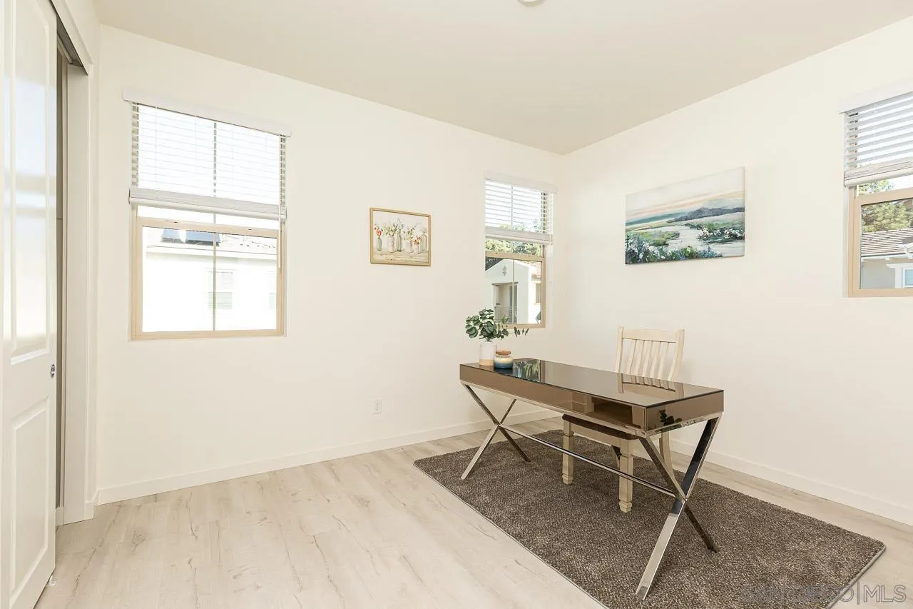597 Townsend Way San Marcos, CA 92078 - Photo 23 of 30 a workspace with furniture and window
