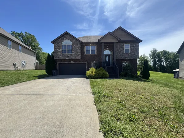 $474,500 | 2937 McManus Circle, Clarksville, TN 37042
