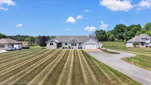 $500,000 | 5554 Sandy Lane, Columbiaville, MI 48421