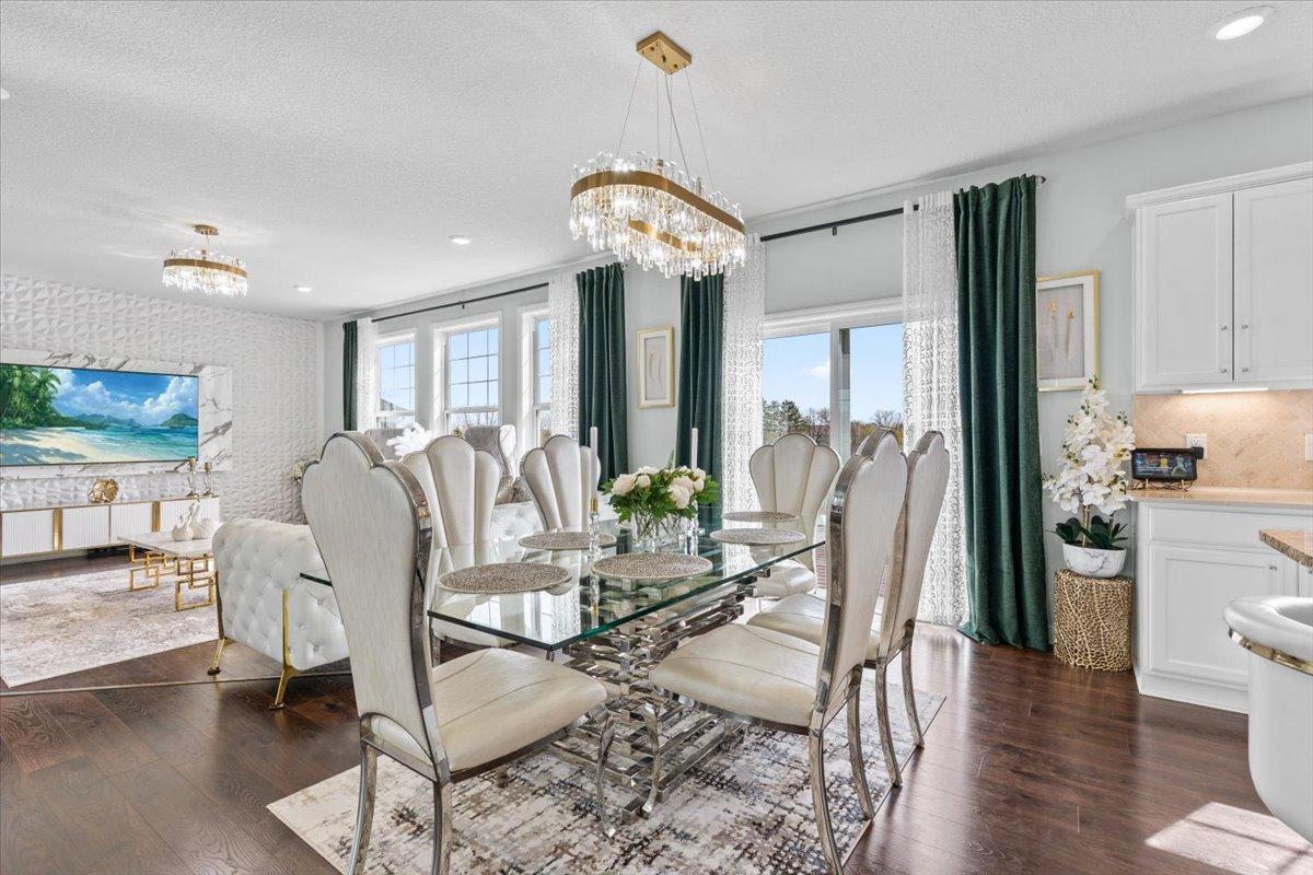 6546 Bridle Path Hamel, MN 55340 - Photo 12 of 57