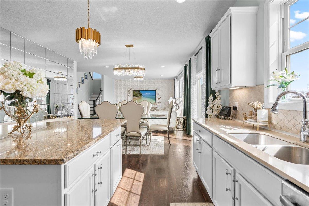 6546 Bridle Path Hamel, MN 55340 - Photo 14 of 57