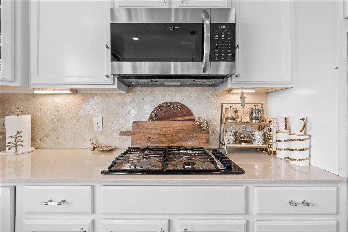 6546 Bridle Path Hamel, MN 55340 - Photo 18 of 57