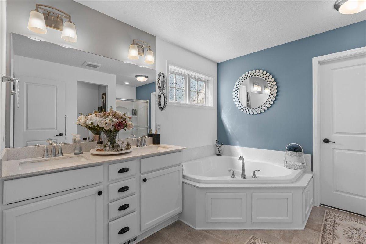 6546 Bridle Path Hamel, MN 55340 - Photo 41 of 57