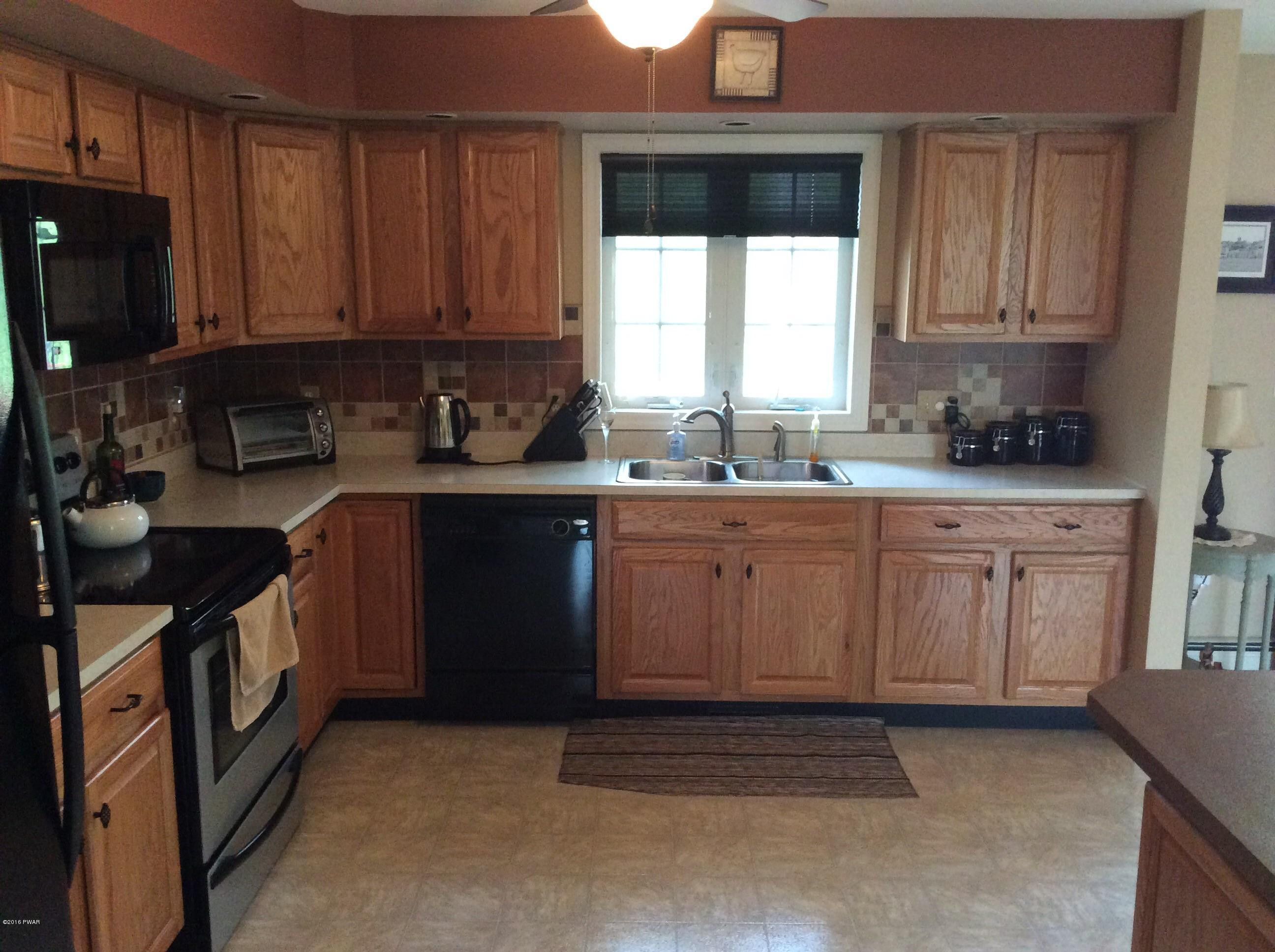 101 Lake Road Shohola, PA 18458 - Photo 25 of 89 image