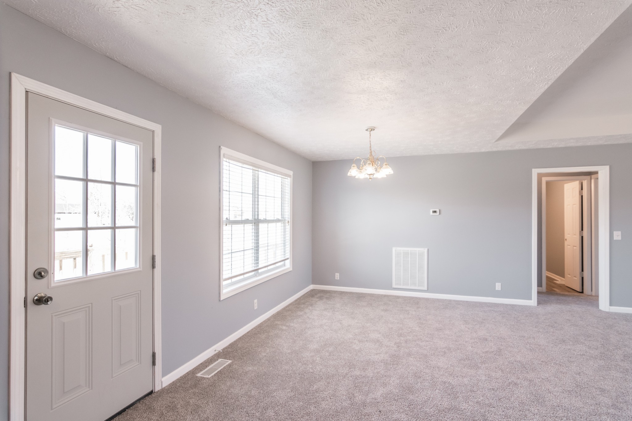 361 Corinth Road Portland, TN 37148 - Photo 12 of 46 an empty room with windows and closet