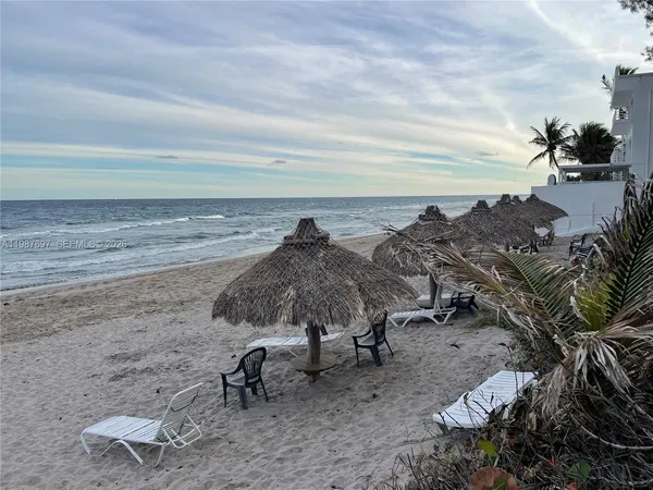 $5,450 | 3912 South Ocean Boulevard, Unit 1001, Highland Beach, FL 33487