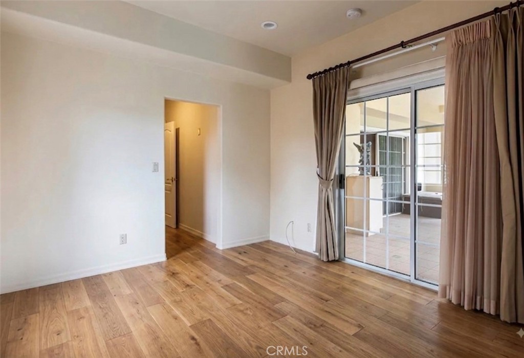 314 West Kenneth Road Glendale, CA 91202 - Photo 21 of 55 Gallery Image 21
