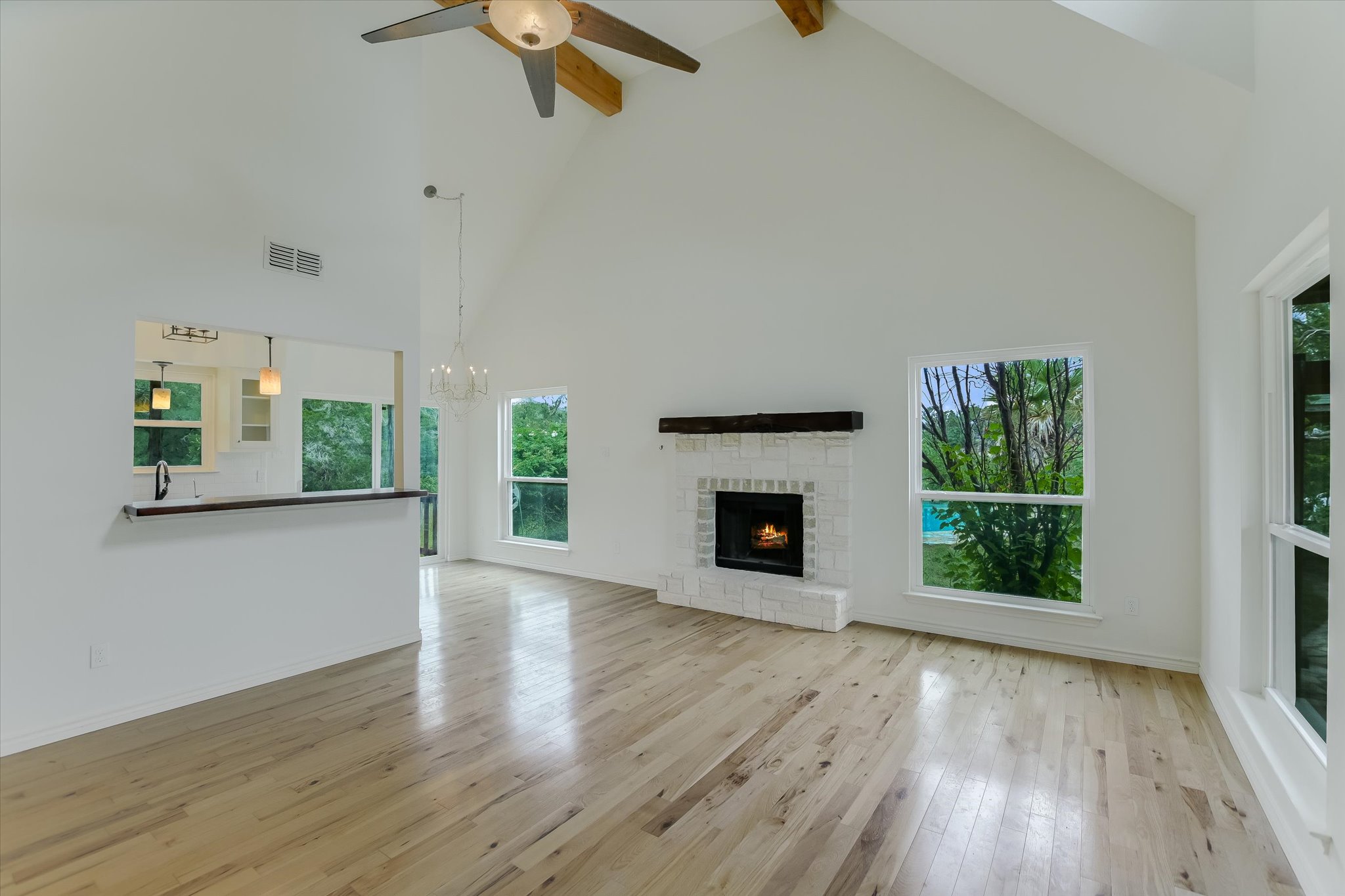 2355 Sandy Point Road Wimberley, TX 78676 - Photo 6 of 27 Gallery Image 6
