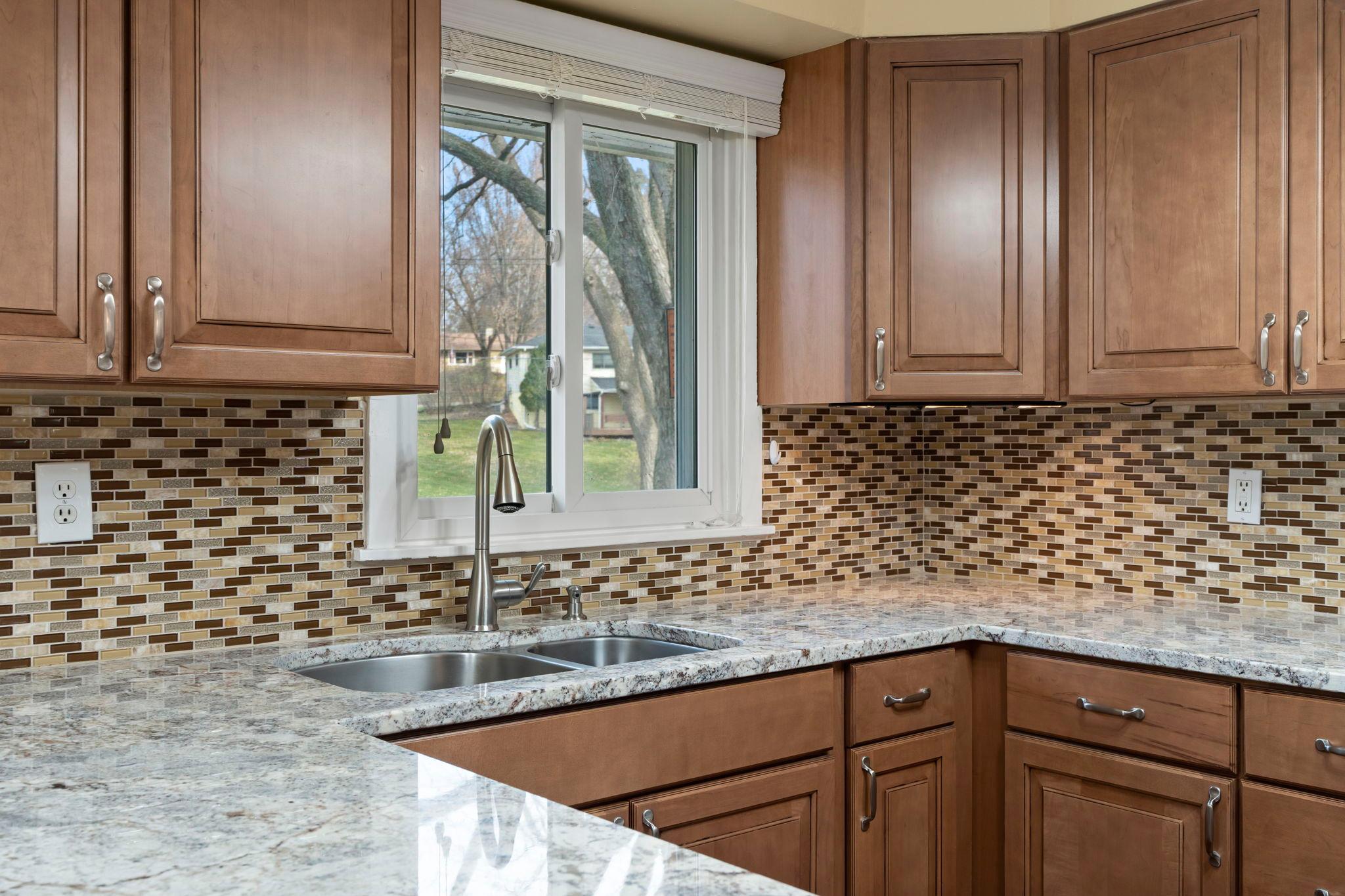11308 Oakvale Road North Hopkins, MN 55305 - Photo 11 of 42 Gallery Image 11