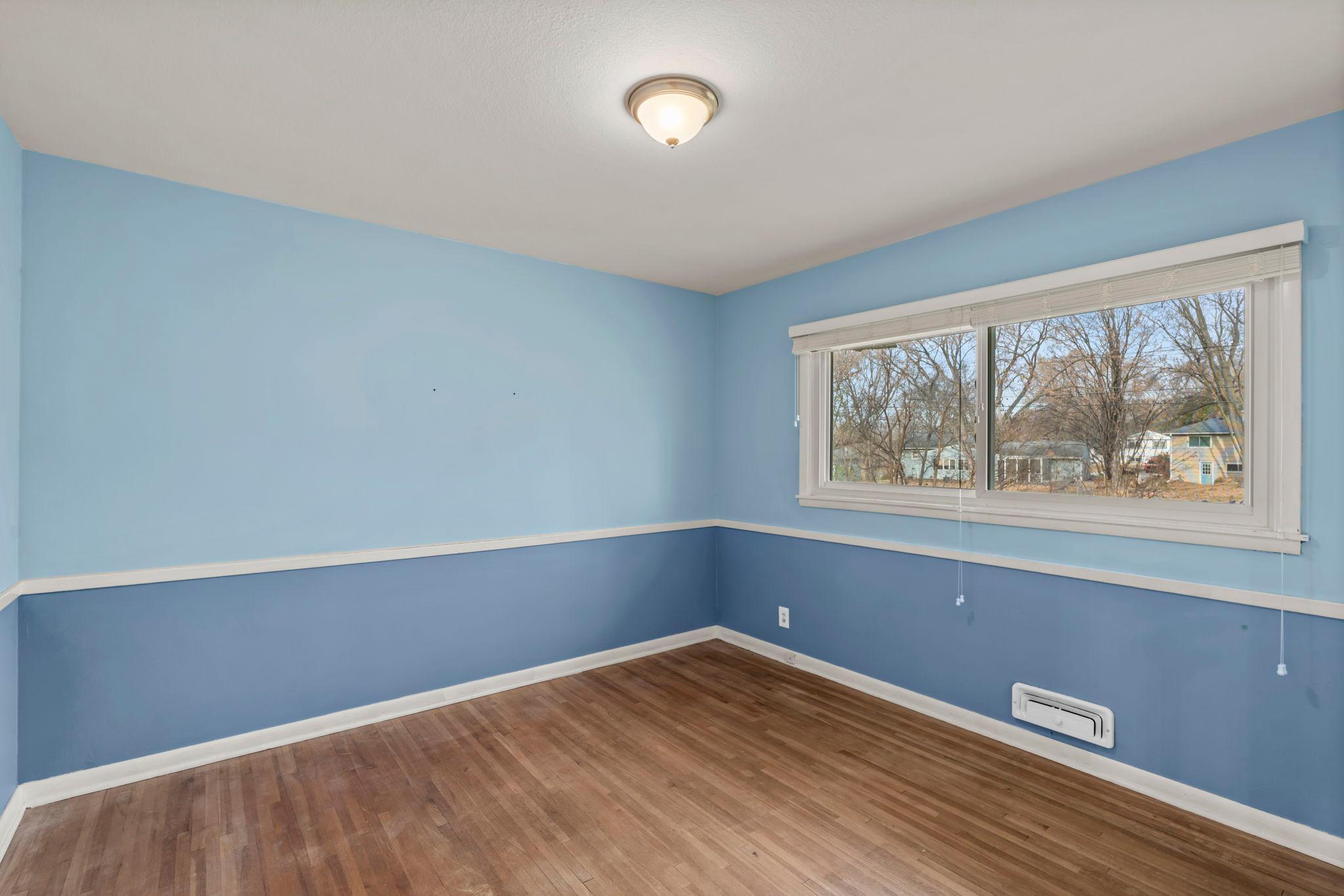 11308 Oakvale Road North Hopkins, MN 55305 - Photo 23 of 42 Gallery Image 23