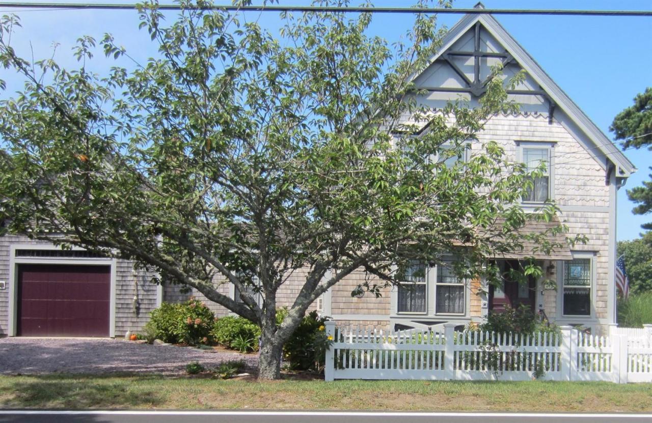 219 Old Harbor Road Chatham, MA 02633 - Photo 1 of 33 Primary Photo