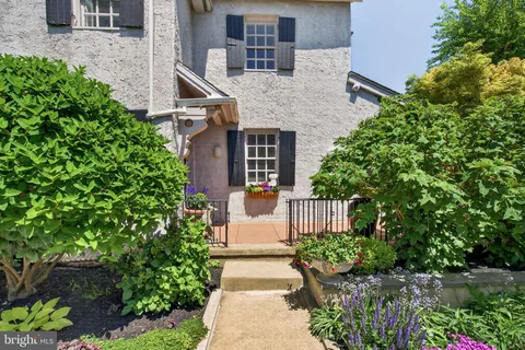 $774,900 | 3107 West Queen Lane, Philadelphia, PA 19129