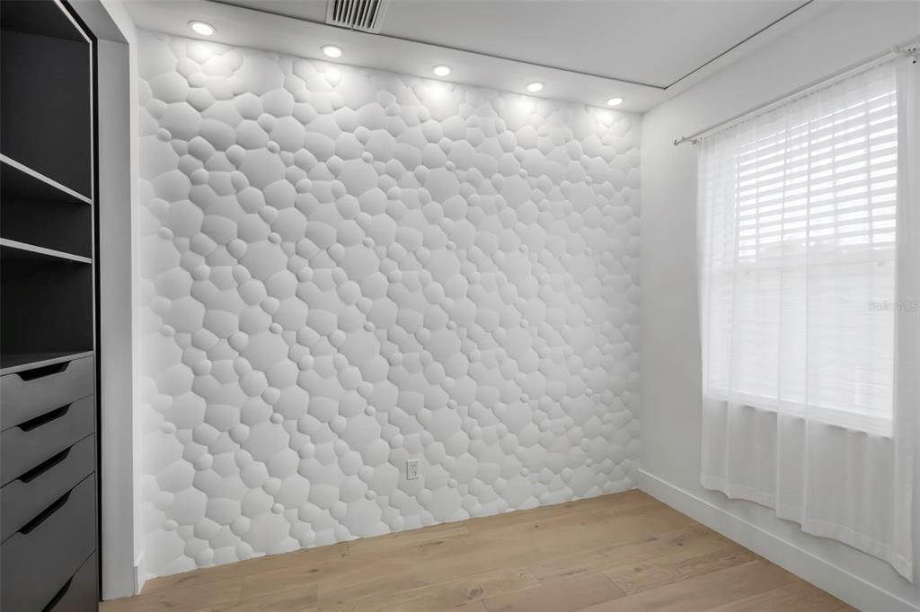 7130 102nd Lane Seminole, FL 33772 - Photo 21 of 31 a bathroom with a shower