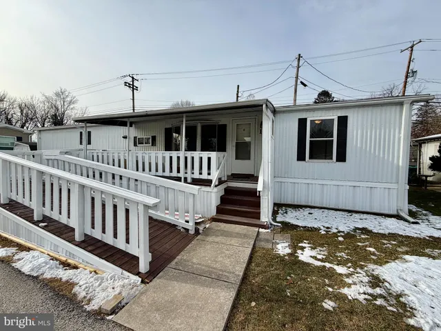 $89,900 | 3715 Stony Brook Drive, Unit 15, York, PA 17402