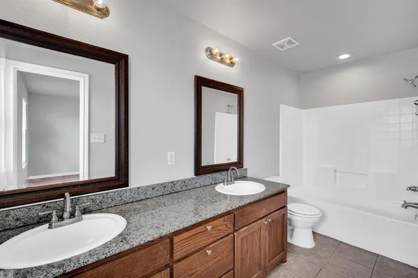 $1,950 | 2320 Bloomfield Drive, Arlington, TX 76012