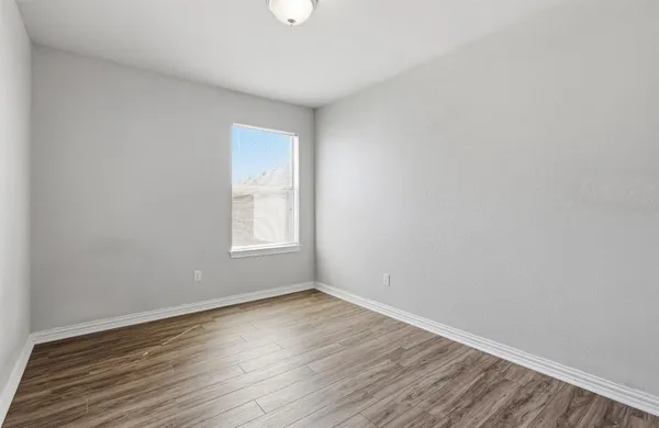 $1,950 | 2320 Bloomfield Drive, Arlington, TX 76012