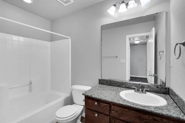 $1,950 | 2320 Bloomfield Drive, Arlington, TX 76012