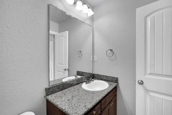 $1,950 | 2320 Bloomfield Drive, Arlington, TX 76012