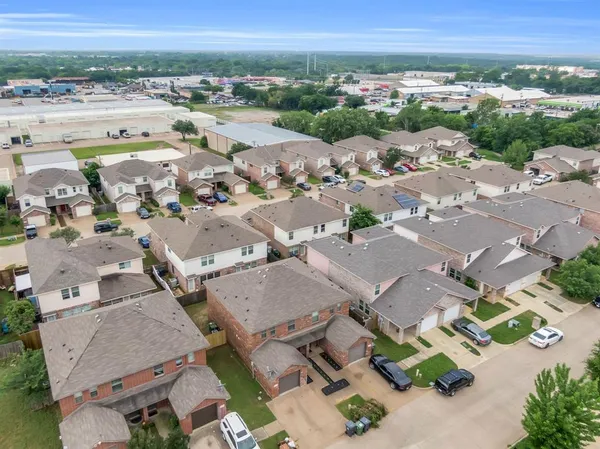 $1,950 | 2320 Bloomfield Drive, Arlington, TX 76012