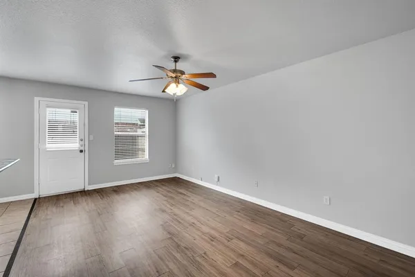 $1,950 | 2320 Bloomfield Drive, Arlington, TX 76012