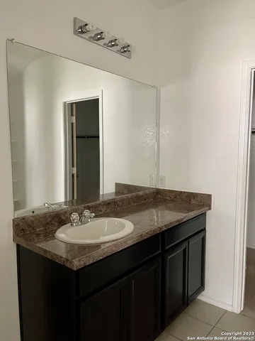 $1,600 | 1600 Nolte Farms Drive, Seguin, TX 78155