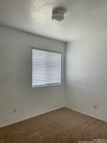 $1,600 | 1600 Nolte Farms Drive, Seguin, TX 78155