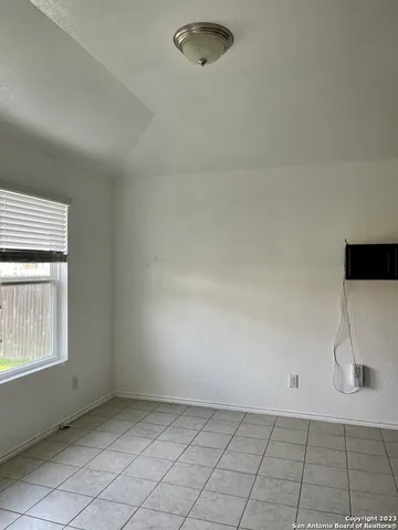 $1,600 | 1600 Nolte Farms Drive, Seguin, TX 78155