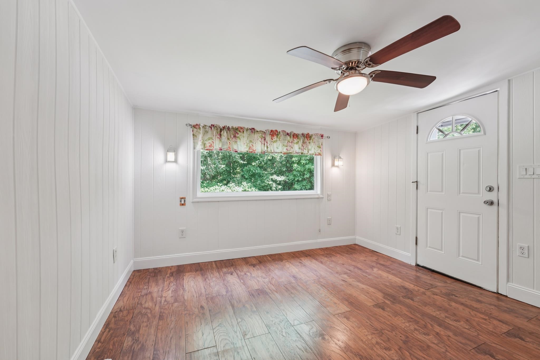 75 South Policy Street, Unit 45 Salem, NH 03079 - Photo 17 of 27