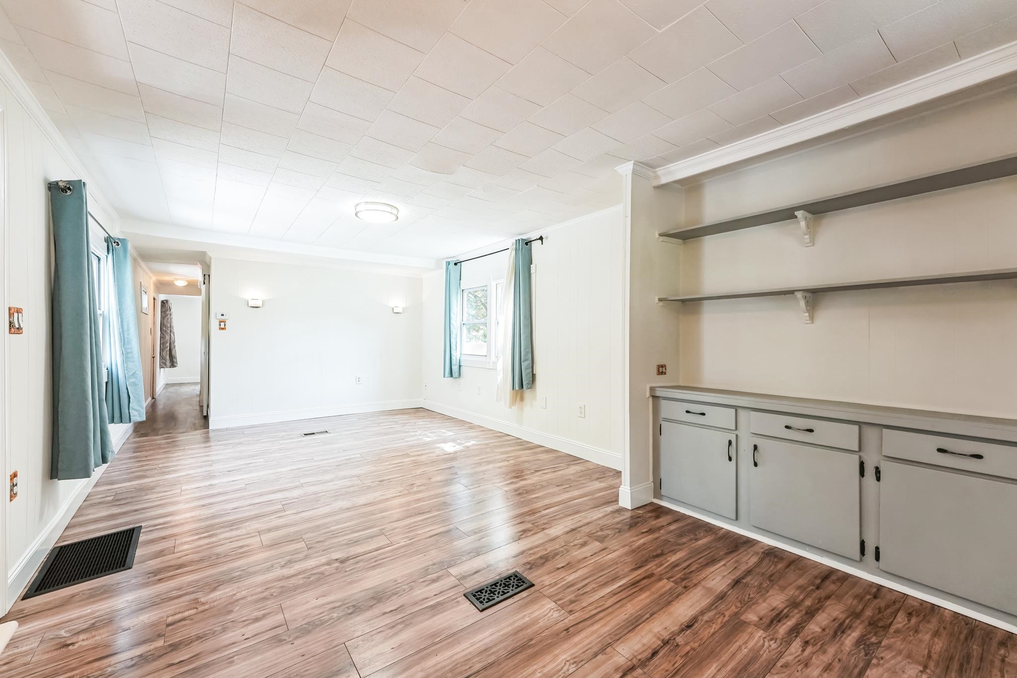 75 South Policy Street, Unit 45 Salem, NH 03079 - Photo 6 of 27