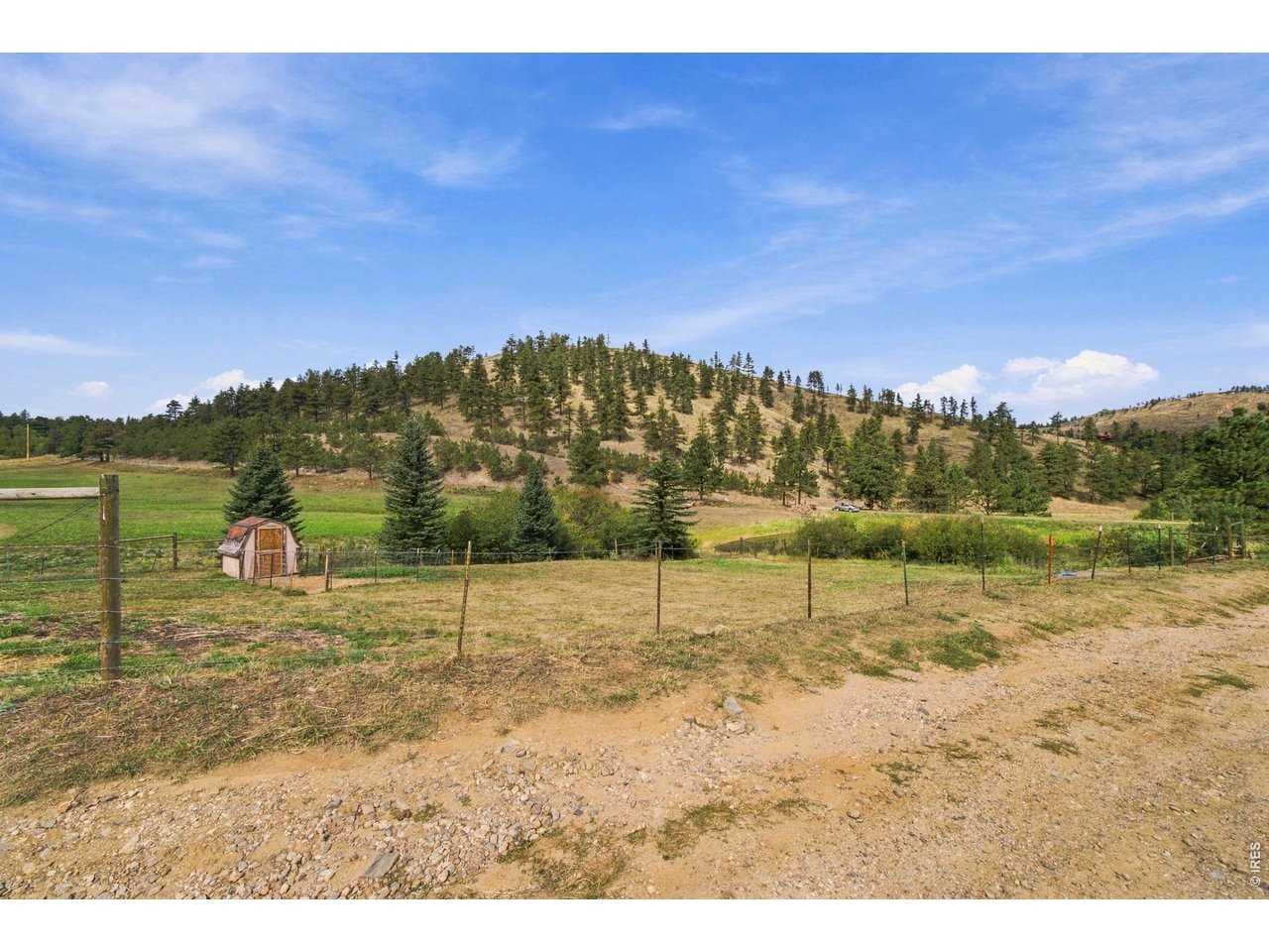 The land contains many acres of flat and usable terrain.
