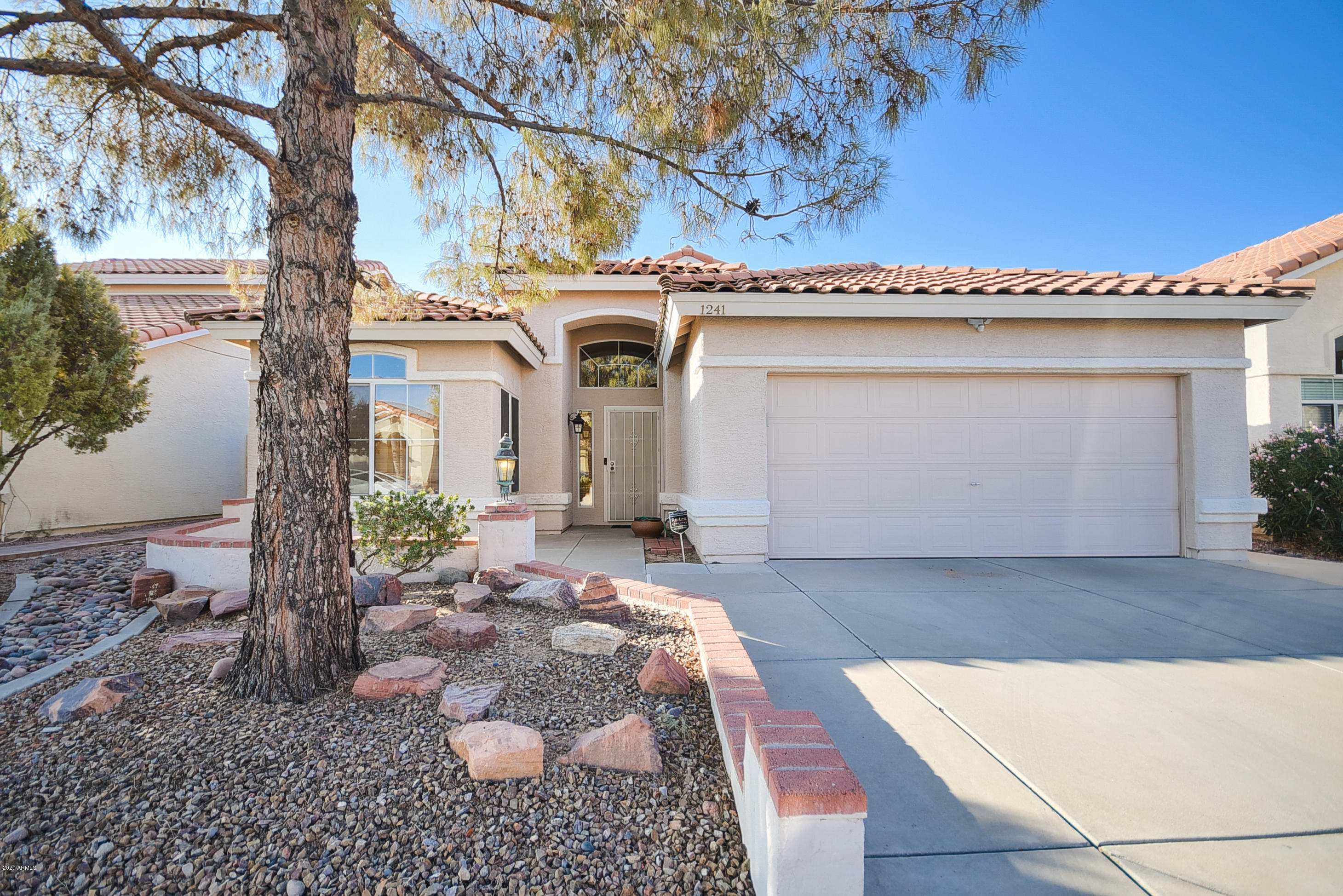 1241 East St John Road Phoenix, AZ 85022 - Photo 1 of 21 1-2
