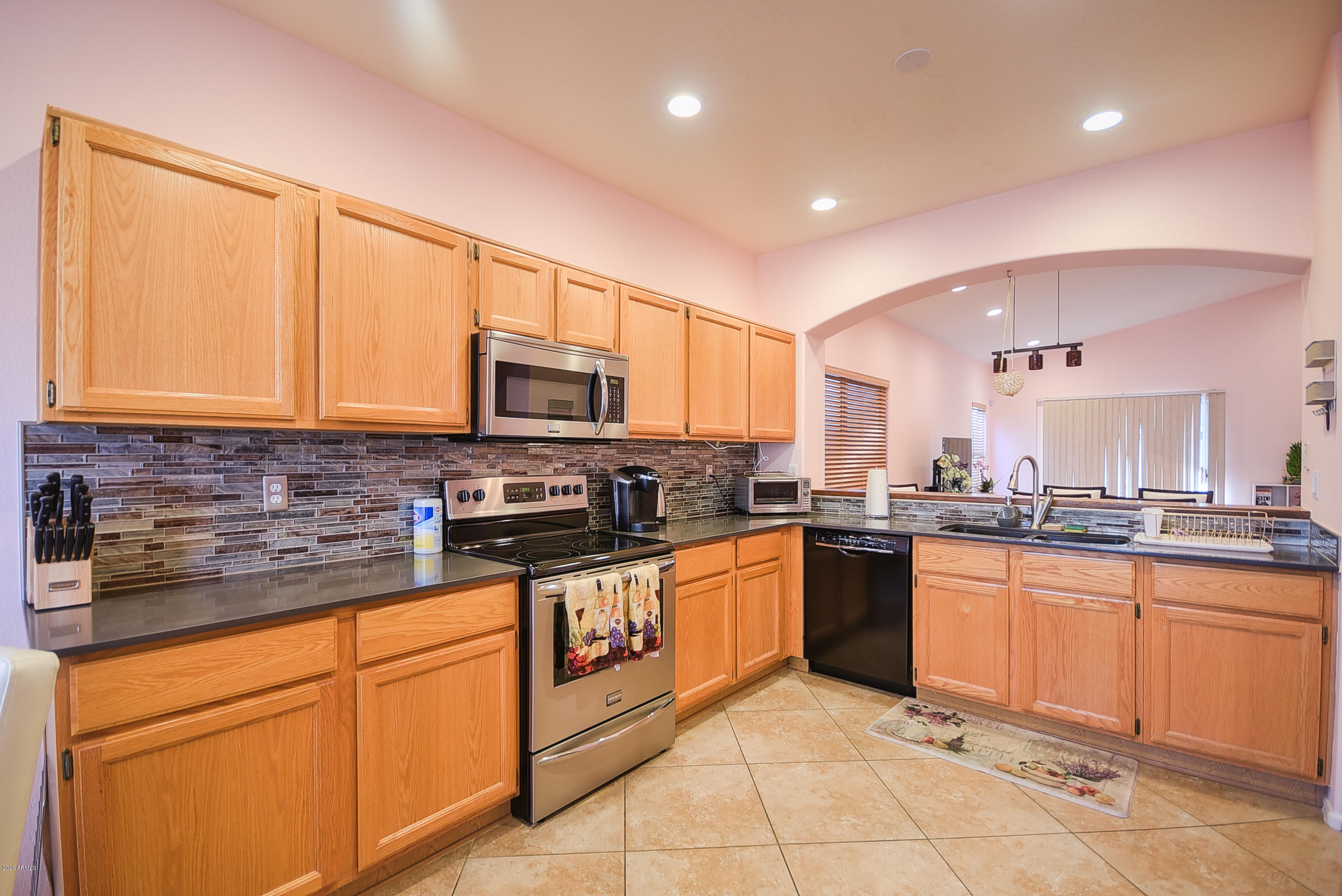 1241 East St John Road Phoenix, AZ 85022 - Photo 4 of 21 8-2