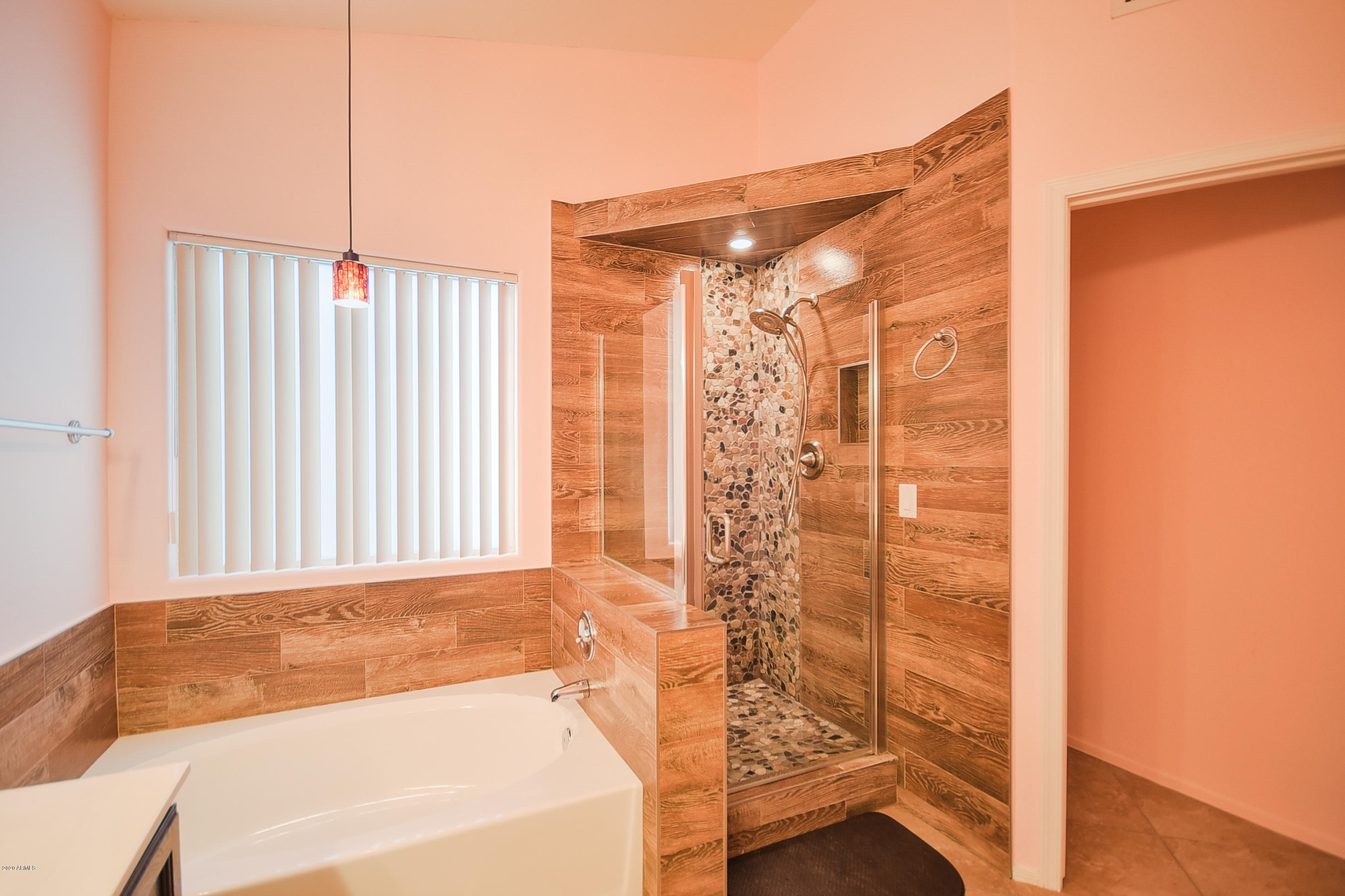 1241 East St John Road Phoenix, AZ 85022 - Photo 9 of 21 19-2