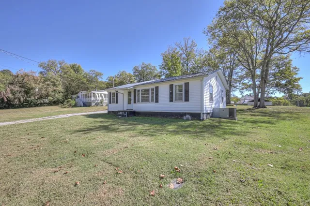 $200,000 | 300 Broad Street, Wartrace, TN 37183