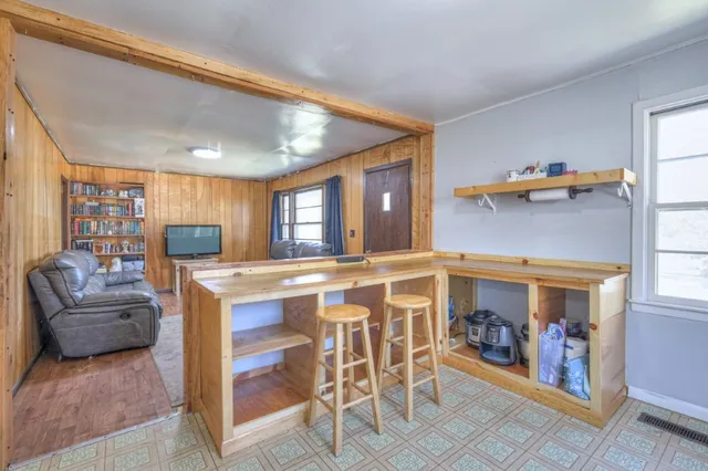 $200,000 | 300 Broad Street, Wartrace, TN 37183