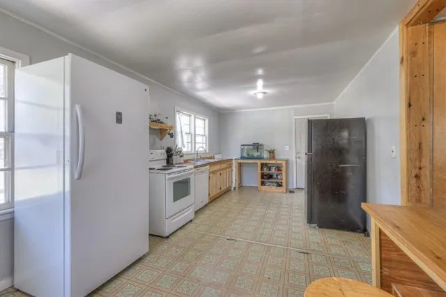 $200,000 | 300 Broad Street, Wartrace, TN 37183