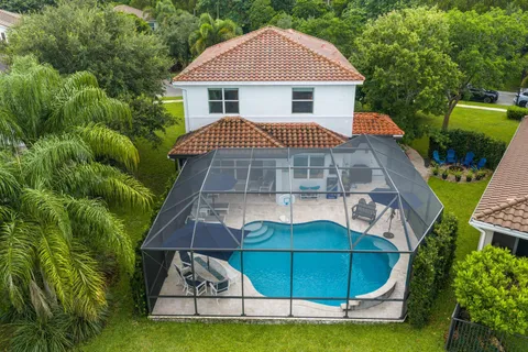 $899,900 | 8396 Calabria Lakes Drive, Boynton Beach, FL 33473