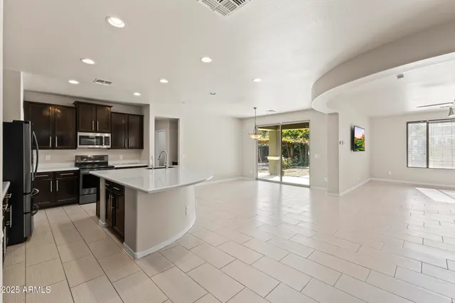 $875,000 | 4107 East Palo Verde Street, Gilbert, AZ 85296