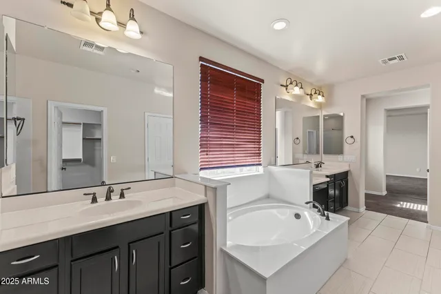 $875,000 | 4107 East Palo Verde Street, Gilbert, AZ 85296