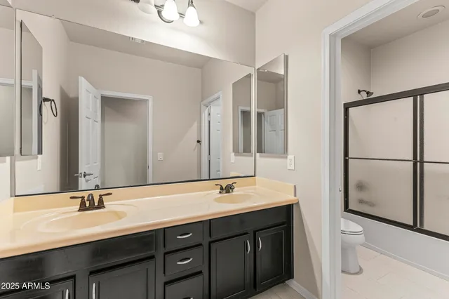 $875,000 | 4107 East Palo Verde Street, Gilbert, AZ 85296